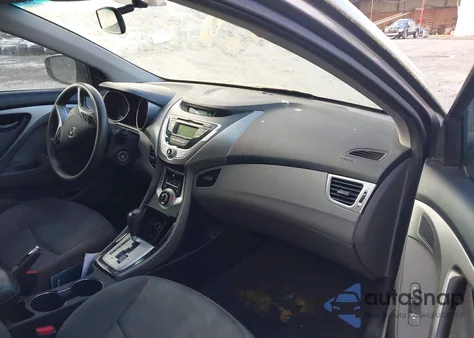 2011 Hyundai Elantra Gls z USA, uszkodzony, nr VIN 5NPDH4AE9BH056455